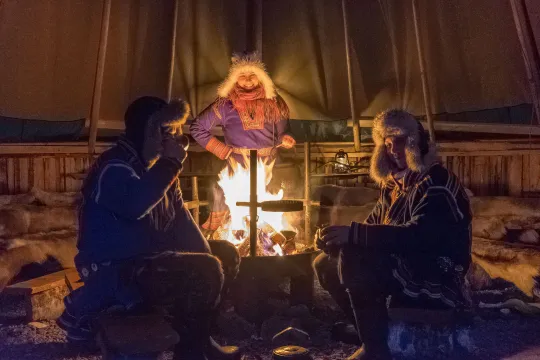 Reinsdyrcamp Middag med Nordlyssjanser